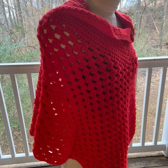 Pop of cherry poncho - Picture 3 of 4